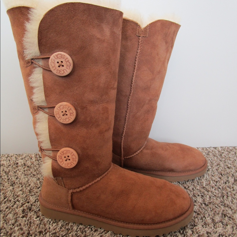 Bailey Button Triplet II Ugg Boots